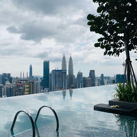 Expressionz Suite Klcc By De Space Куала-Лумпур Экстерьер фото